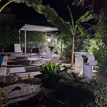 Oda ve Kahvaltı Littelcrazy 3*